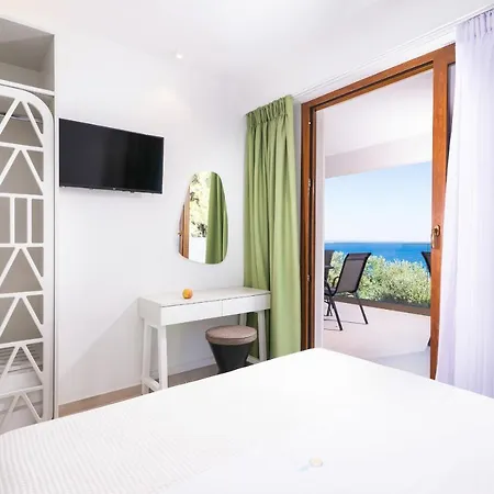 Victoria By La Scala