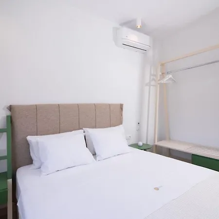 Victoria By La Scala