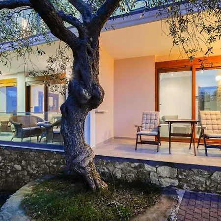 Apartment Victoria By La Scala Limenas (Thasos)