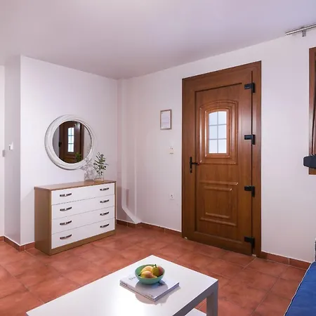 Apartment Victoria By La Scala
