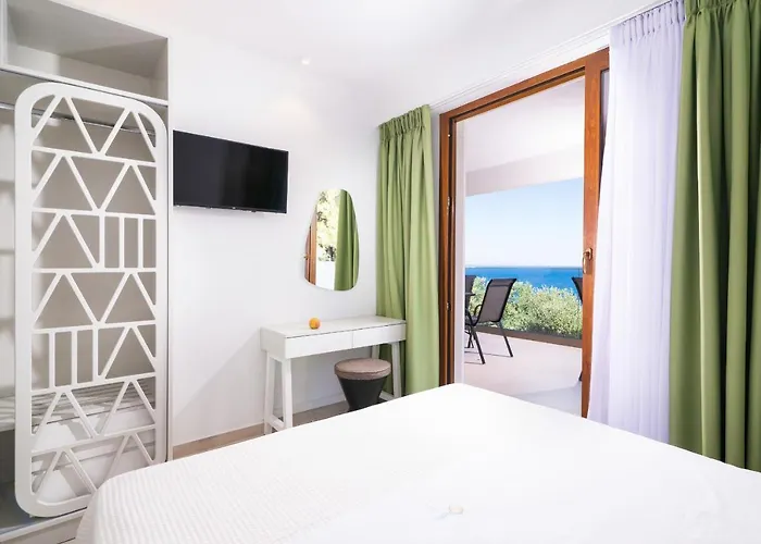 Victoria By La Scala