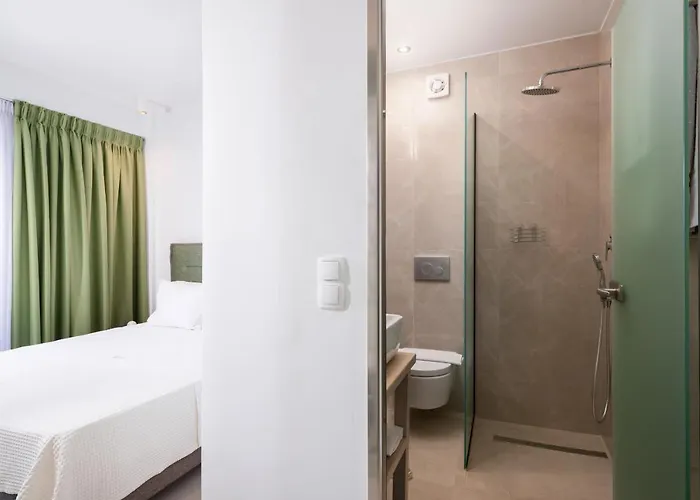 Victoria By La Scala