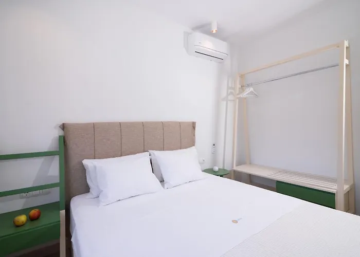 Victoria By La Scala